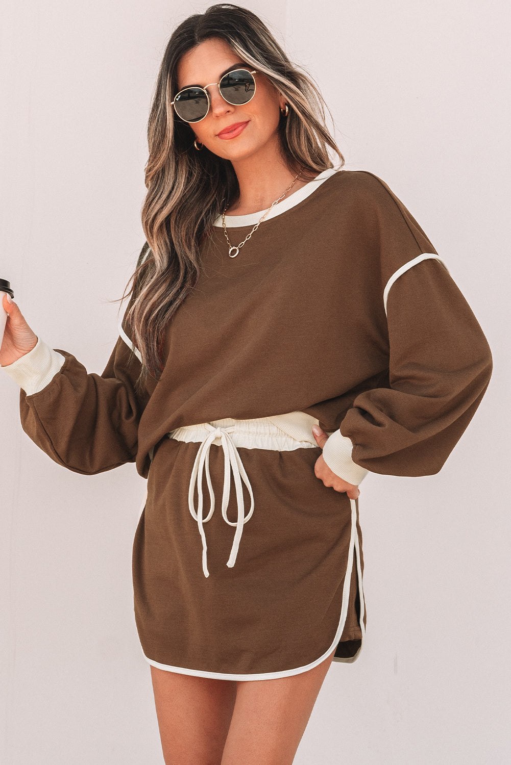 Rose Red Color Contrast Loose Pullover and Lace-up Waist Skort Set