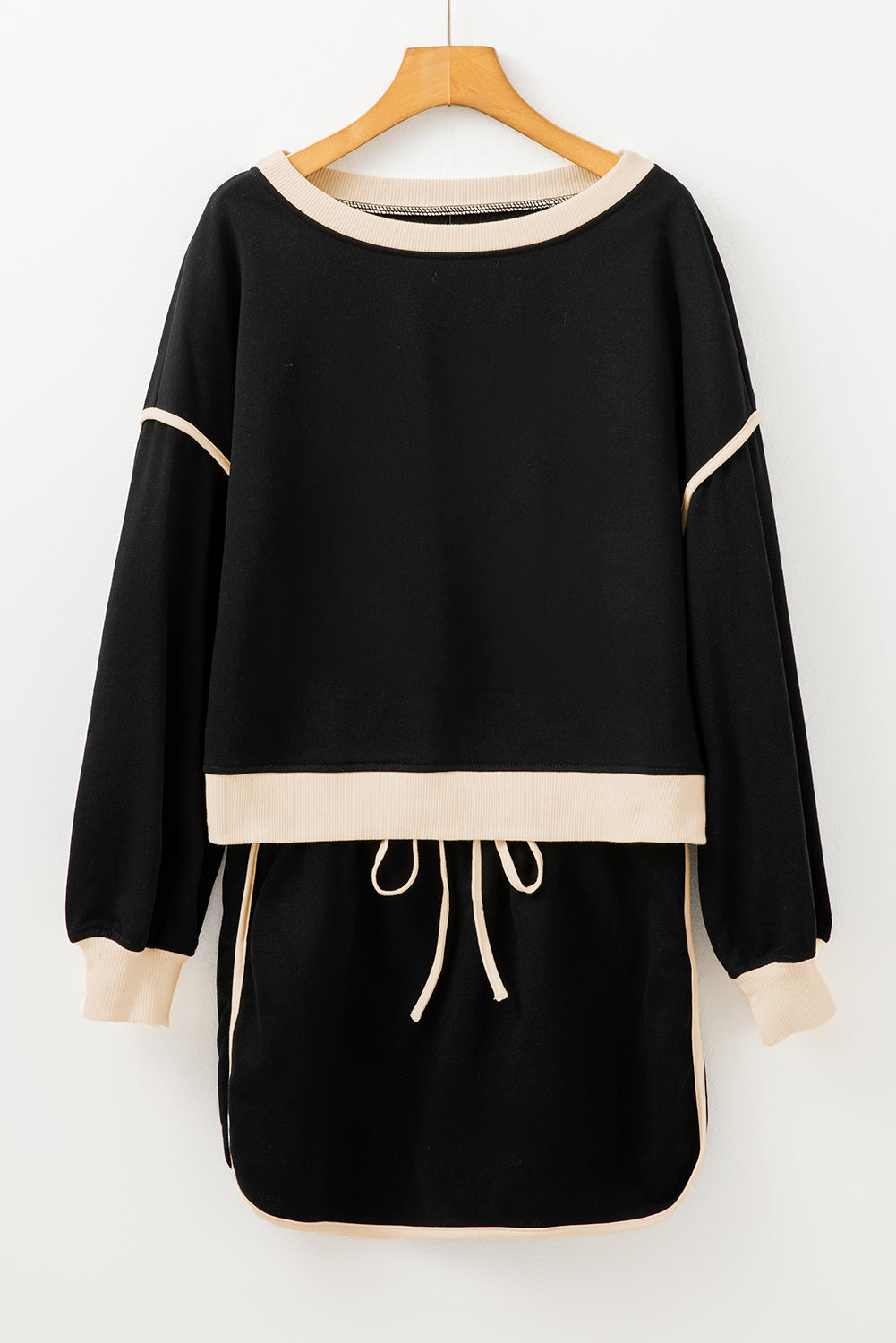 Rose Red Color Contrast Loose Pullover and Lace-up Waist Skort Set