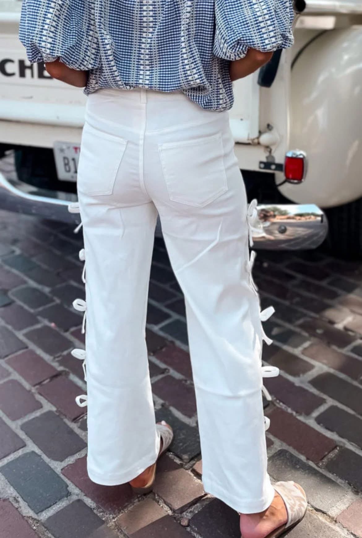 Bow knot side detail straight leg loose jeans
